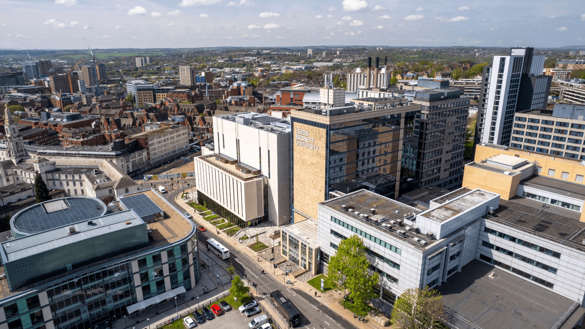 ample rooftop space in Leeds for solar panels